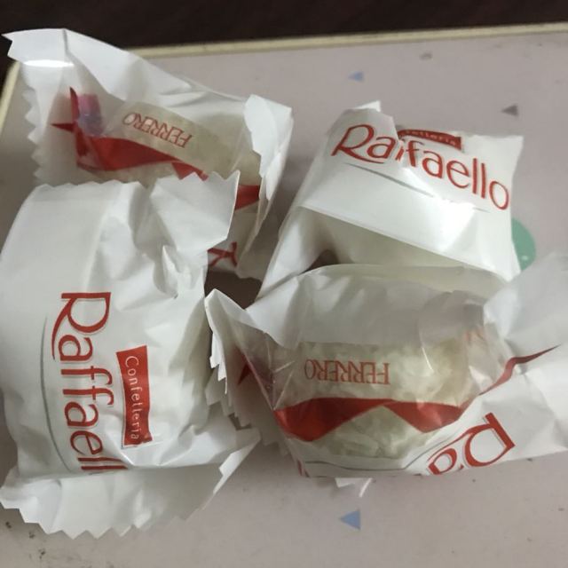 费列罗拉斐尔raffaello巧克力椰蓉扁桃仁巧克力礼盒3粒30g