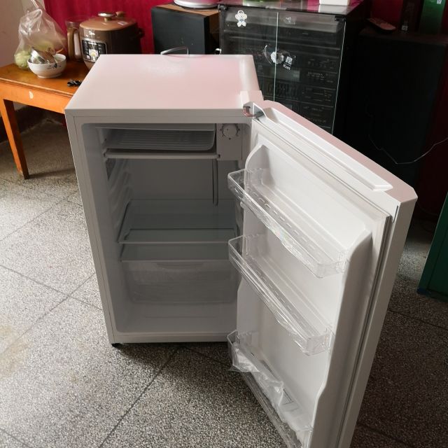海尔haier93升海尔直冷单门冰箱海尔迷你小冰箱一级能效白色办公室