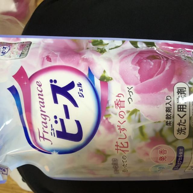 石原里美爱用花王kao玫瑰洗衣液不含荧光剂袋装715g