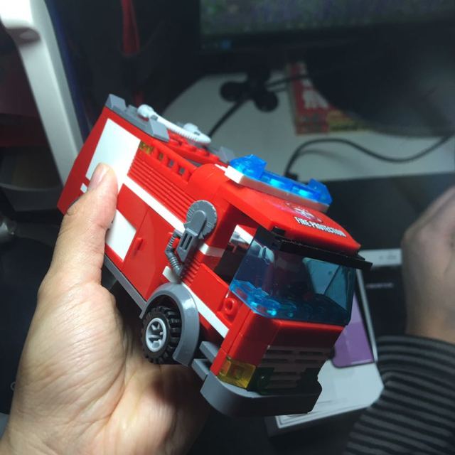 开智兼容乐高儿童玩具6岁以上男孩消防喷水车拼插塑料小颗粒拼装积木