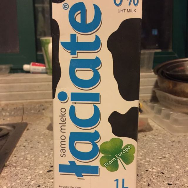 兰雀laciate脱脂纯牛奶1l12盒箱波兰进口