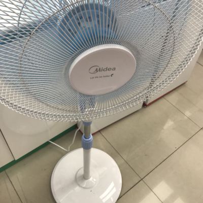 美的 落地扇遥控台式电风扇家用变频台扇新品 fs40-18ar 白