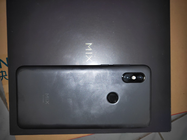 小米(mi) 小米mix3 磁动力滑盖全面屏 ai双摄 四曲面陶瓷机身 8gb 256