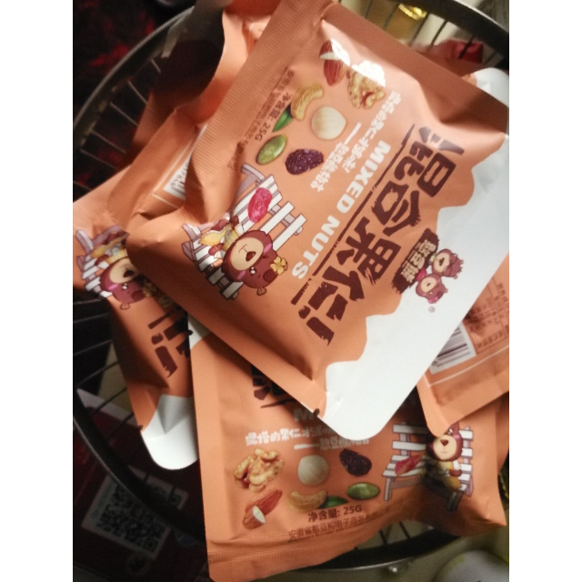 > 憨豆熊 每日坚果成人7种原味零食混合果仁干果休闲食品25克商品评价