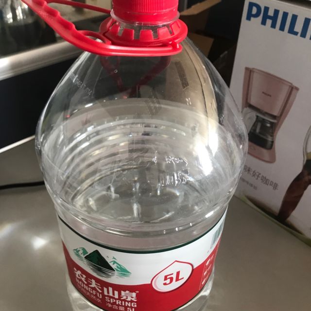 > 農夫山泉天然飲用水5l*4 整箱裝商品評價 > 喝好點的水