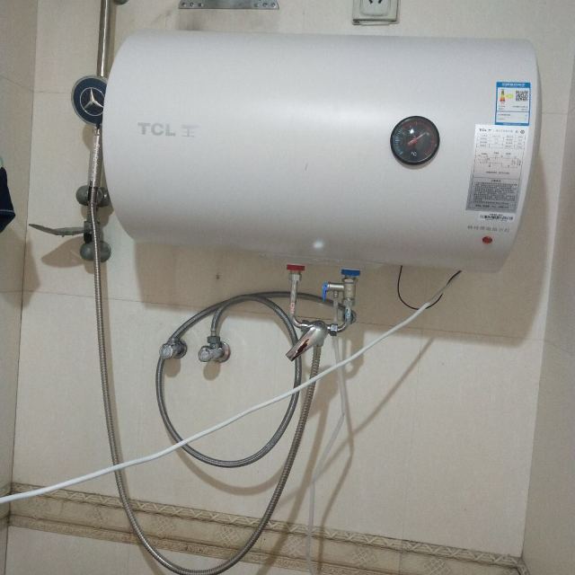 tcl电热水器电储水式家用品牌正品50升电热水器很好,客服很热情,赞