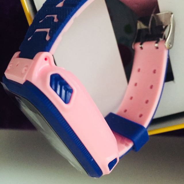 领志lingzhi 联通移动深度防水触屏专用磁吸式大容量充电款 儿童电话