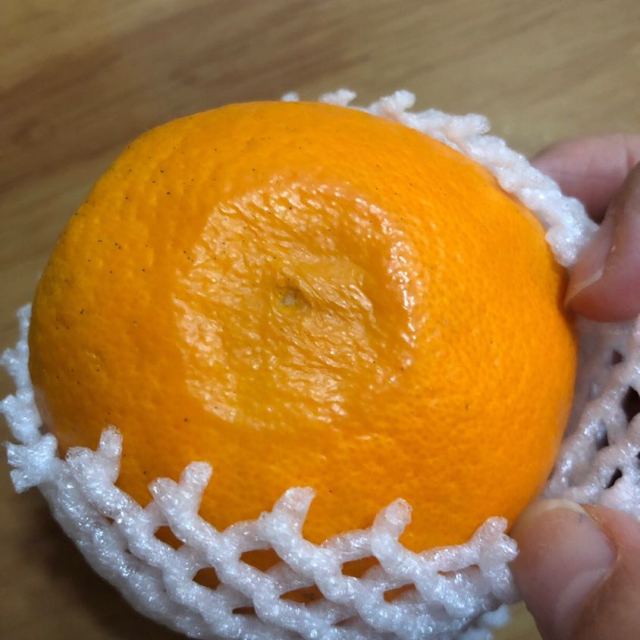 5斤 中大果75mm  橙子新鲜水果 巴东扶贫商品评价 > 有坏的,而且物流