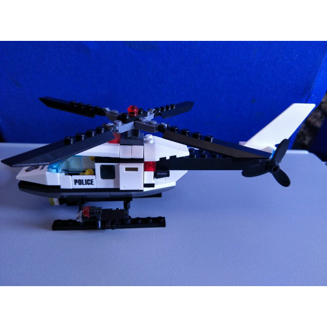 【警察系列】警察直升机(102颗粒)高清大图|实物图