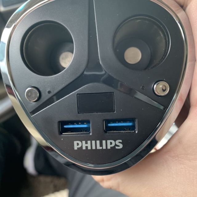 飞利浦(philips)车载充电器点烟器一拖四通用 双usb输出电压监测独立