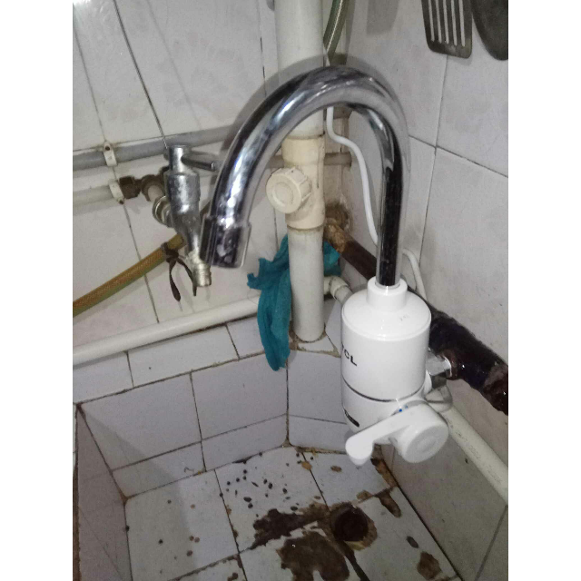 【苏宁推荐】tcl tdr-30ac即热式电热水龙头 家用冷热两用洗碗洗菜