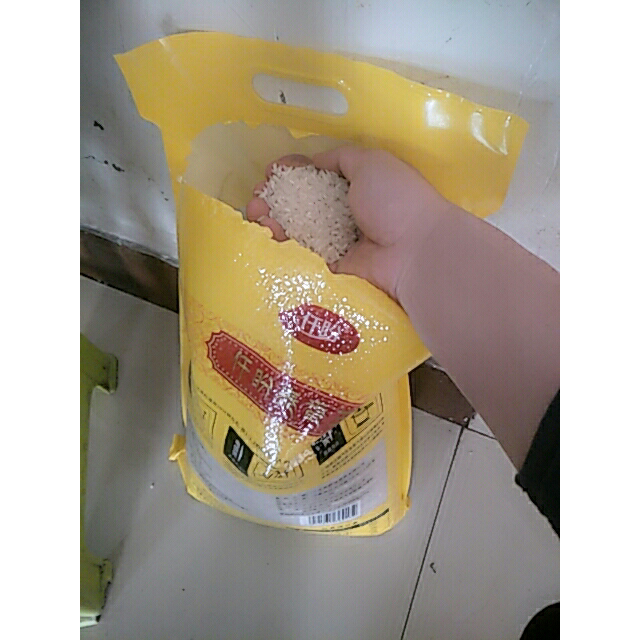 > 仟盼 泰香王 茉莉香米 大米5kg 长粒米 10斤米商品评价 > 一次满意