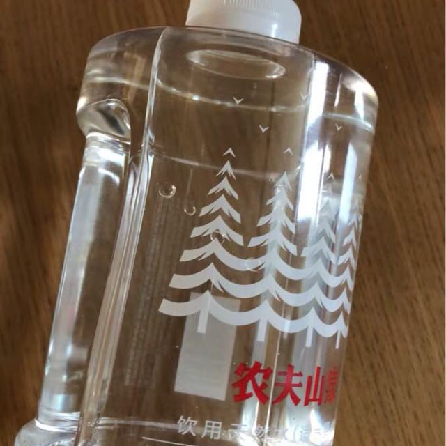 农夫山泉饮用天然水适合婴幼儿1l