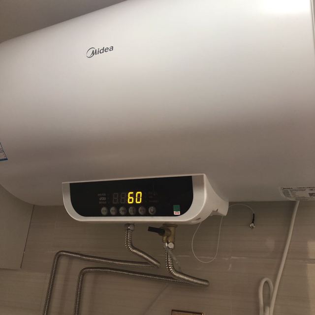 美的mideaf8021wb1e80升电热水器2100w变频速热无线遥控操作多倍增容