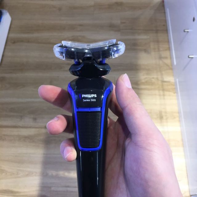 飞利浦剃须刀s528