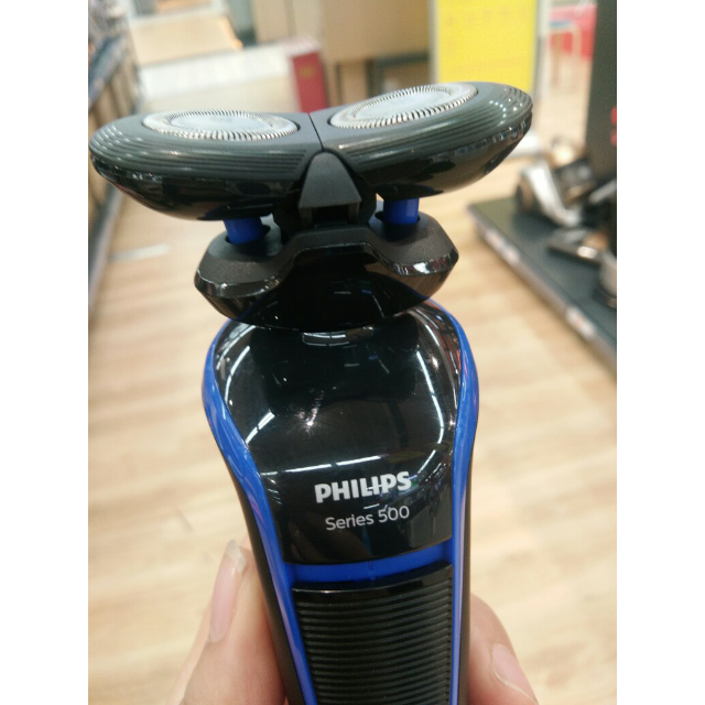飞利浦philips电动剃须刀s528双刀头充电旋转式男士剃须刀顺翼贴面