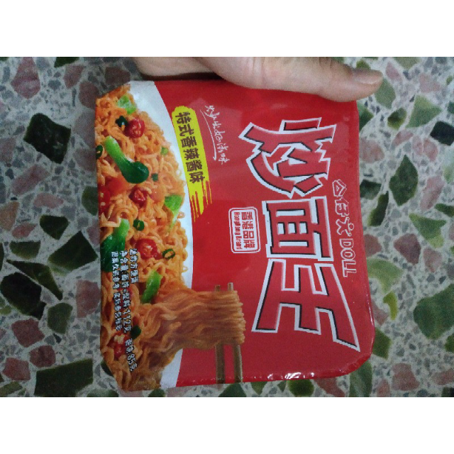 公仔炒面王特式香辣酱味112g12盒整箱方便面