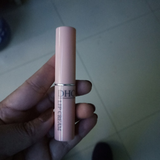 5g 修护白色系 通用 日本原装进口润唇膏好,效果也好