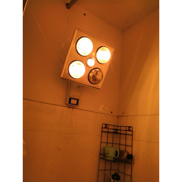 君泉壁挂式四灯浴霸家庭卫生间取暖传统黄光灯暖浴霸