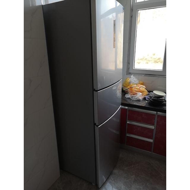 海尔(haier)bcd-258wdpm 258升三门冰箱,风冷无霜 中门可变温 tabt