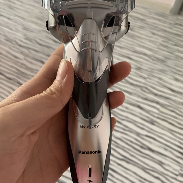 松下panasonic剃须刀essl83三刀头往复式充电刮胡刀全身水洗银色