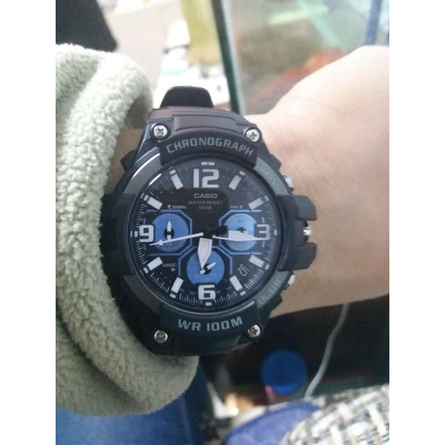 运动表休闲时尚百搭三表盘防水计时学生男士日韩品牌石英表 mcw-100h