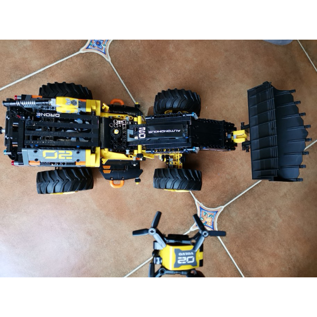 lego乐高technic机械组系列沃尔沃概念轮式装载机42081