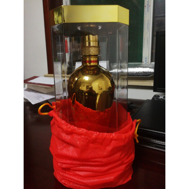 五粮液礼鉴藏品鎏金版52度450ml单瓶浓香型白酒