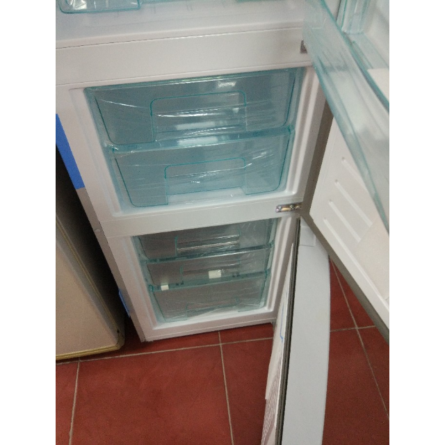 haier/海尔冰箱 206升 三门软冷冻 家用电冰箱bcd-206stpa 冷藏冷冻