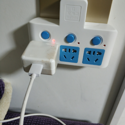 观海卫 家用插座转换器插头无线插排插板多功能一转多二三usb多用不带