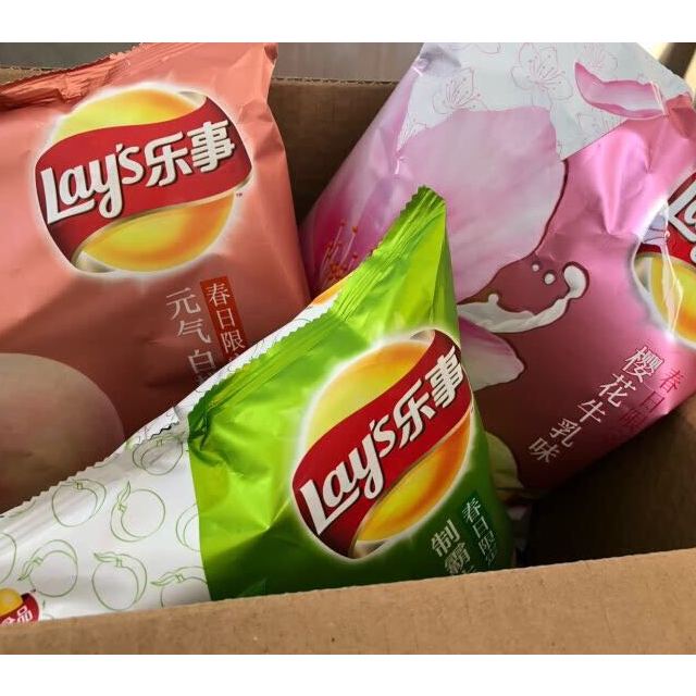 乐事樱花牛乳味薯片125克袋