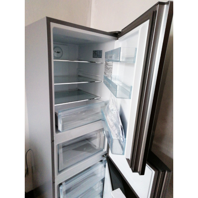 海尔(haier)bcd-258wdpm 258升三门冰箱,风冷无霜 中门可变温 tabt