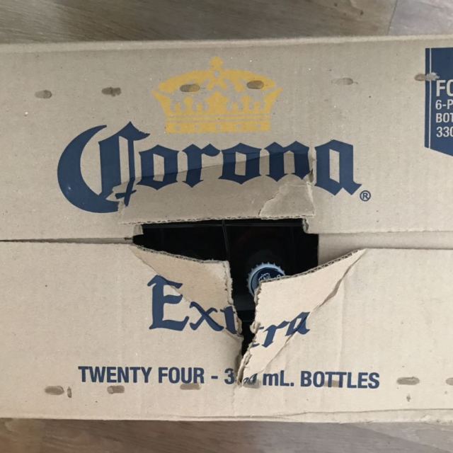 科罗娜 进口啤酒 330ml*24瓶 整箱装 口感清醇 色彩明亮进口啤酒包装