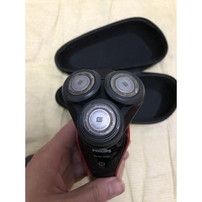 飞利浦(philips) 电动剃须刀 s5082/61 男士充电式干湿两用全身水洗三
