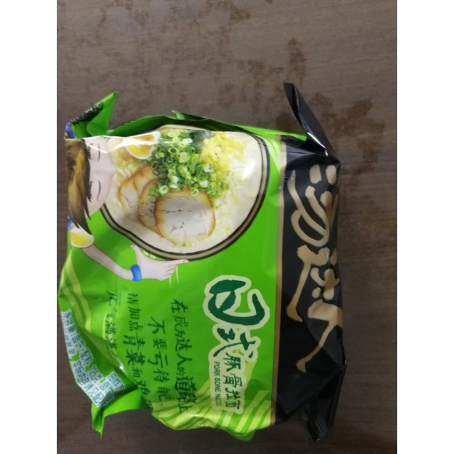 > 統一 湯達人日式豚骨拉麵方便麵 125g*5袋商品評價 > 還行吧,湯很濃