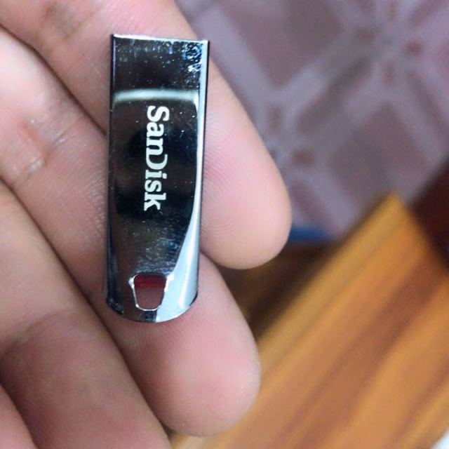 闪迪(sandisk)酷晶(cz71)64gb u盘 金属创意(银灰)
