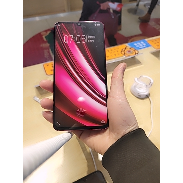 > vivo y93 全网通版 紫霞红 3 64g商品评价 > 您没有填写评价内容