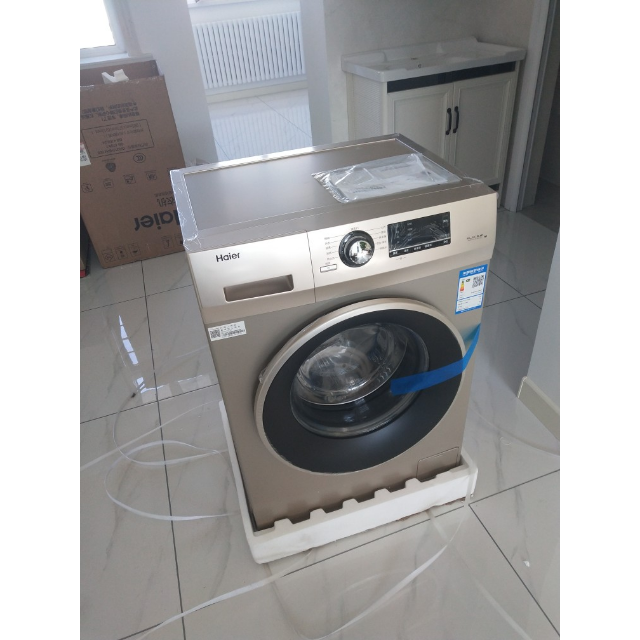 海尔(haier)xqg70-b12726 7公斤 变频全自动家用滚筒洗衣机 五重温控