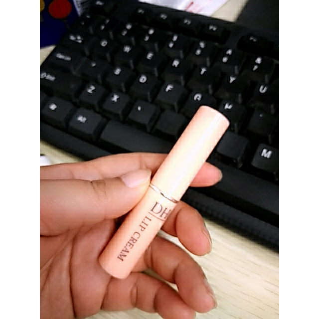 5g 修护白色系 通用 日本原装进口润唇膏挺好的-苏宁