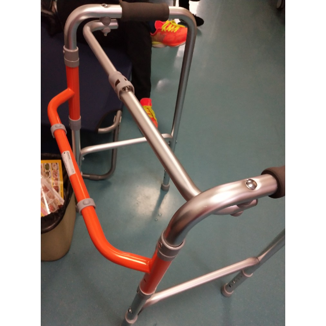 > 鱼跃yu710a四脚老人助步器拐杖康复助力架可折叠辅助走器商品评价 >