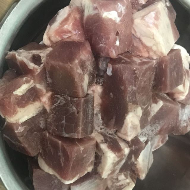 > 恒都 飘香牛肉块1000g 生鲜谷饲牛肉 排酸 冷冻 切块 调理腌制商品