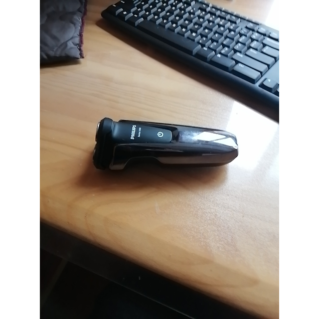 飞利浦(philips)电动剃须刀s1060玫瑰棕 旋转式三刀头男士胡须刀 充电