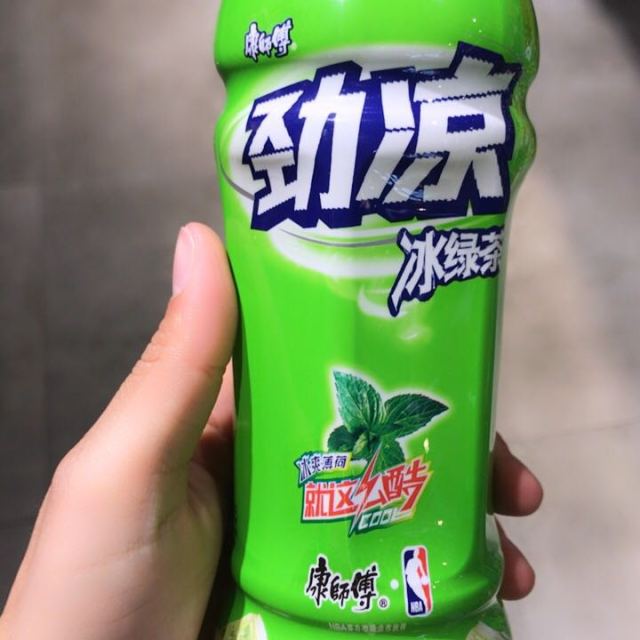 康师傅冰绿茶图片高清图片