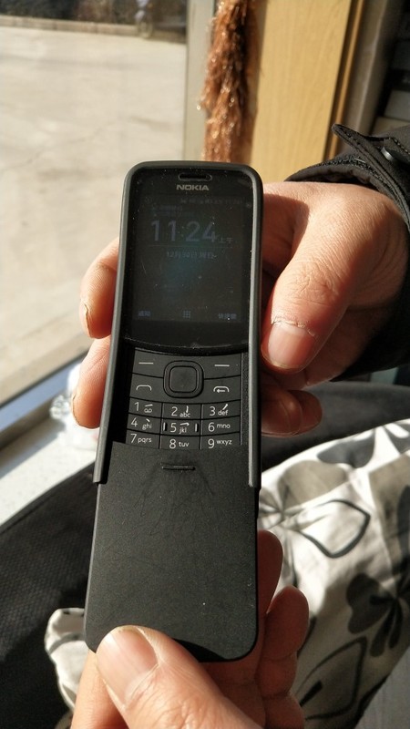 诺基亚 nokia 8110 移动联通4g手机 黑色 直板按键 双卡双待 经典复刻