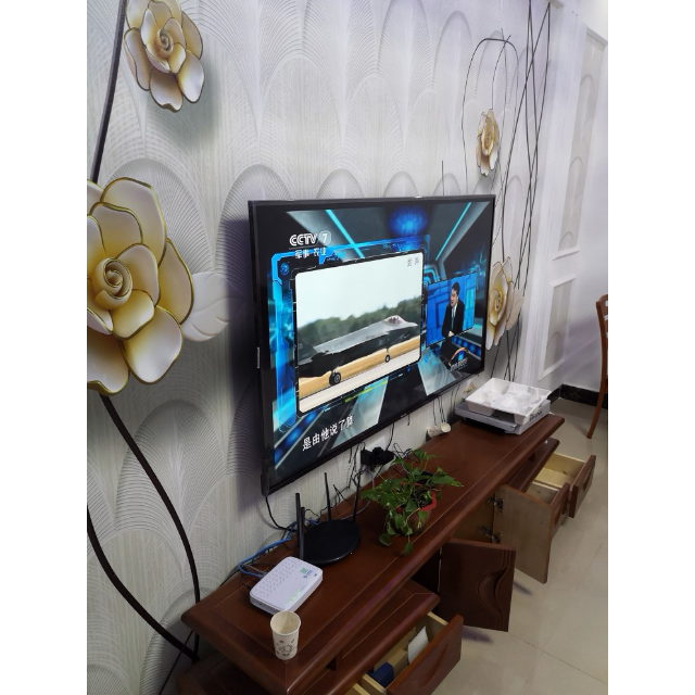 海信(hisense)h65e3a 65英寸 4k超高清 hdr 金属背板 人工智能液晶