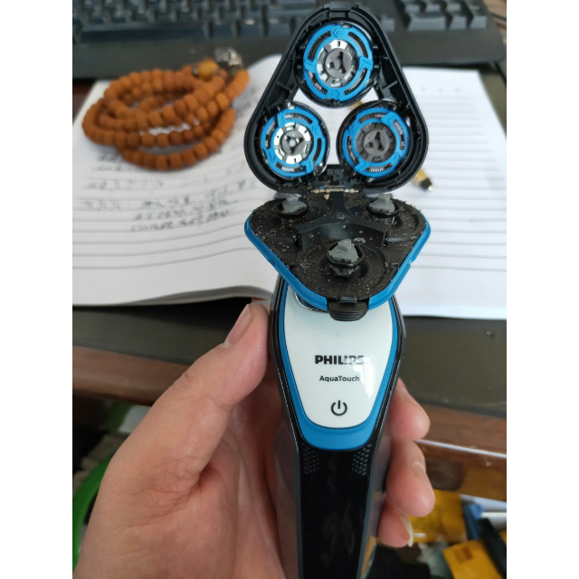 【1小时快速充电】飞利浦(philips) s5070 电动剃须刀 旋转式三刀头