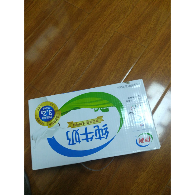 伊利純牛奶無菌磚高鈣低脂250ml24盒新老包裝隨機發貨