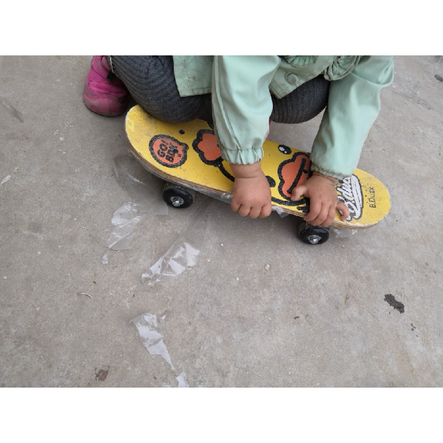 duck小黄鸭迷你滑板 儿童礼物商品评价 > 宝贝很棒哦,孩子们很.
