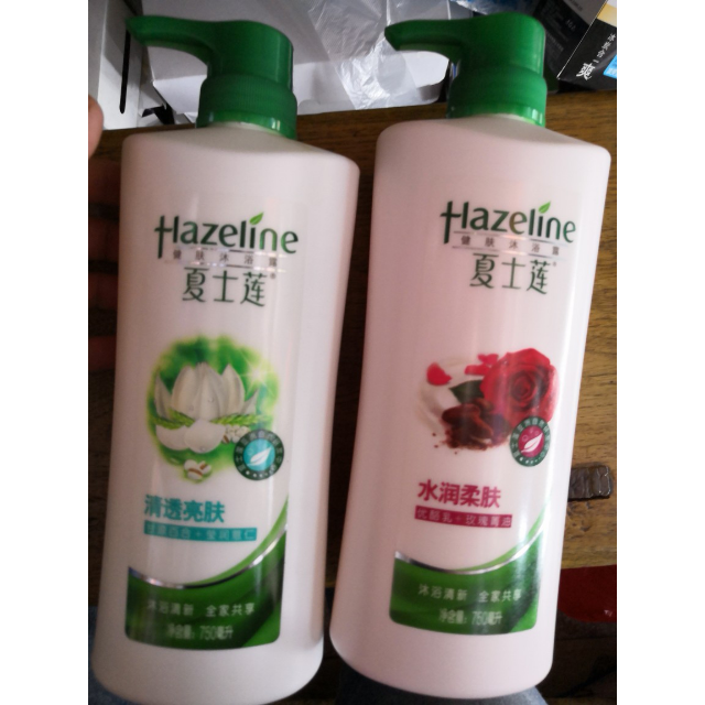 > 夏士莲 (hazeline) 清透亮肤健肤沐浴露750ml【联合利华】商品评价