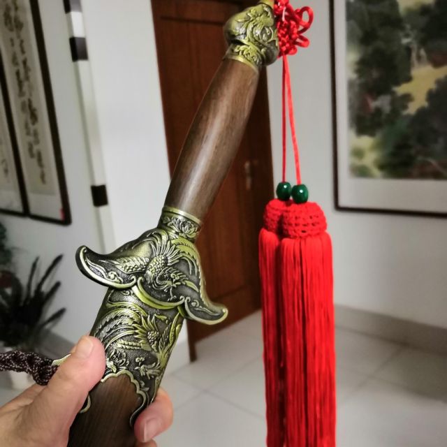 > 太极剑宝剑吉祥八卦晨练武术不锈钢软剑男女士20闪电客未开刃71cm